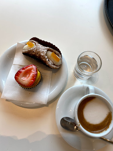 Avala Art & Kitchen Bistrot - Thumbnail