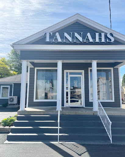 Tannahs Tanning Salon & Boutique - Thumbnail