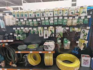 Photo n°9 de Bouyer SARL à Saint-Père-en-Retz (Atelier de réparation de tracteurs)