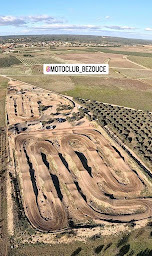 Photo n°3 de Ecole motocross de Bezouce à Bezouce (Club de sport)