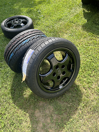 United Tire & Service of Downingtown Gallery - United States