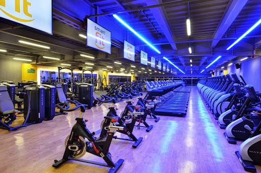 Gimnasio Smart Fit - Megamall