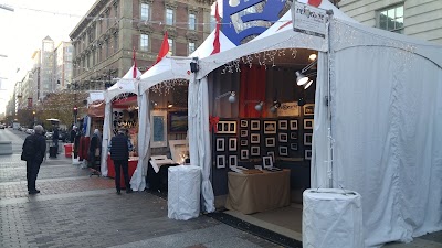 Downtown Holiday Market in Penn Quarter