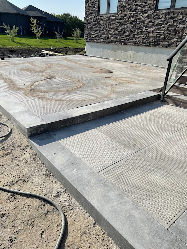 T&C Building/Landscaping Ltd photo 1