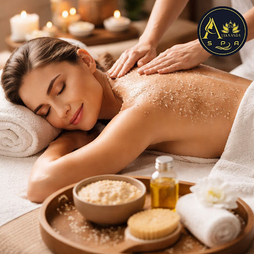 Dreaming of soft, glowing, holiday-ready skin? At Alaknanda Spa in Manali, our luxurious body pol…
