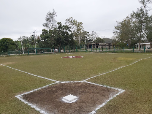 Campo deportivo de Kilometro 33