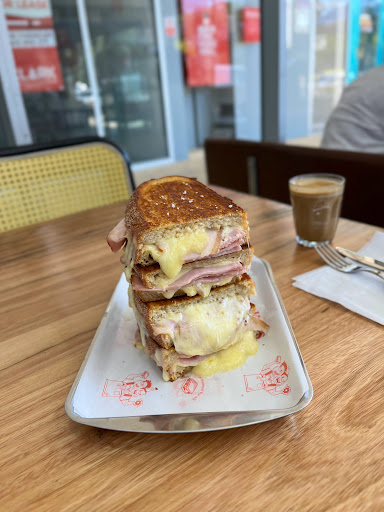 Janus Deli - Thumbnail