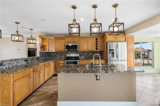 Sharp Homes Realty - Visual