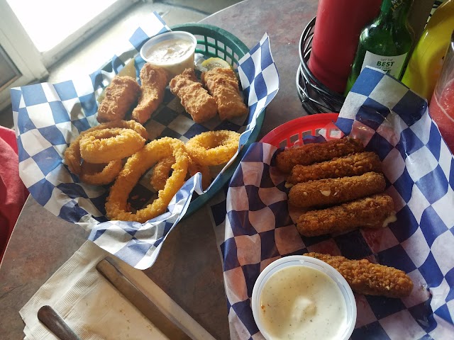 Oasis Restaurant & Lounge