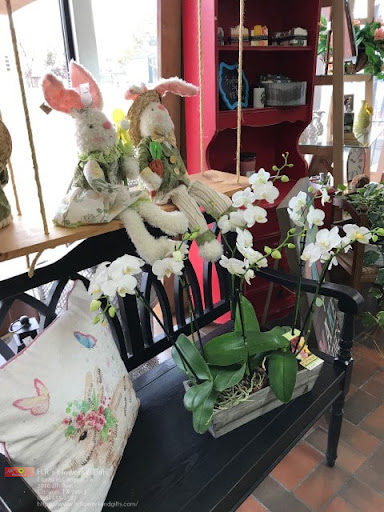H.R.'s Flowers & Gifts - Thumbnail