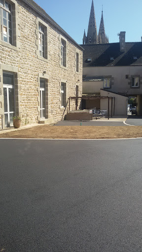 Photo de Résidence seniors Espace et Vie Saint-Pol-de-Léon à Plougoulm (29250)