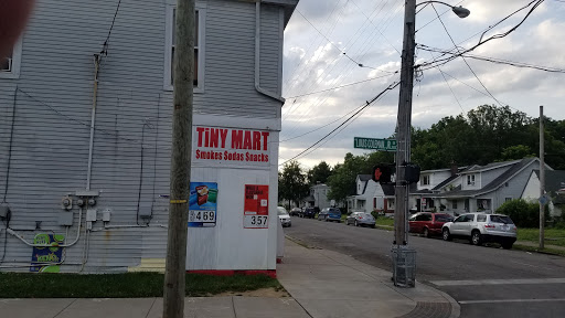 Tiny Mart - Visual