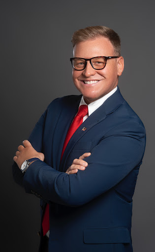 Dave Gordon Sells Real Estate - Thumbnail