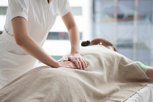 Oil Massage All Body/Private Room/Japan Lady/Relaxing/精油按摩/私人包间/日本女技师/完全個室/オイルマッサージ/日本人女性セラピスト/Shinjuku