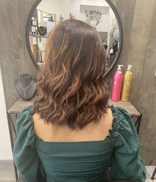 Photo n°2 de Corinne coiffure cancon à Cancon (Salon de coiffure)