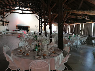 Photo n°1 de Merlet traiteur à La Jonchère (Livraison de repas à domicile)