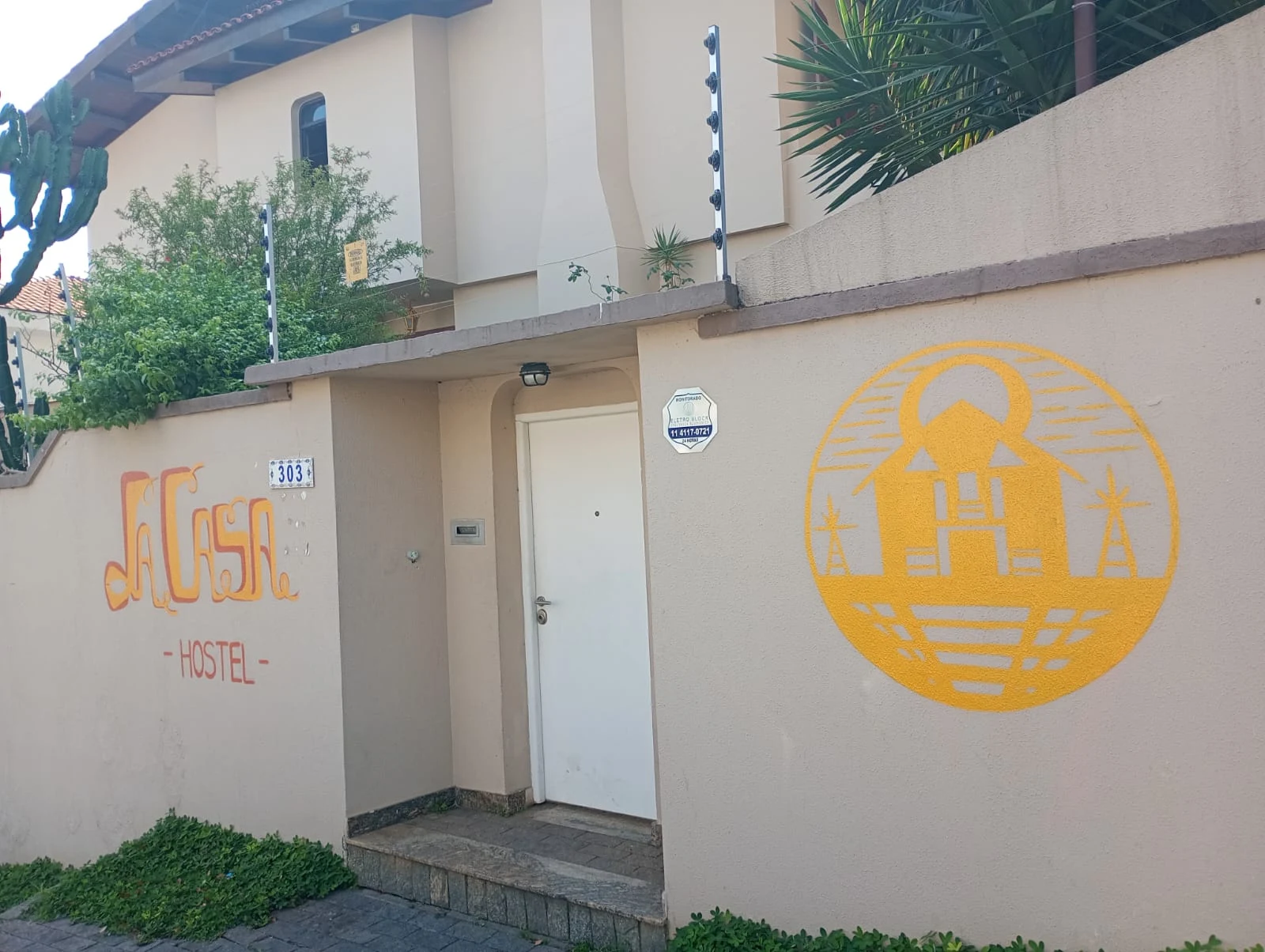 La Casa Hostel