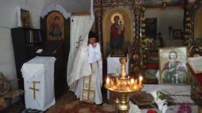 Photos of Manastirea Roșu