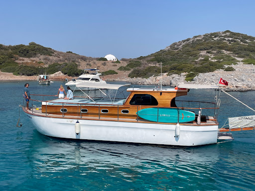 La Med Yachting