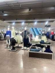 Photo n°3 de C&A à Toulouse (Magasin de vêtements pour femmes)