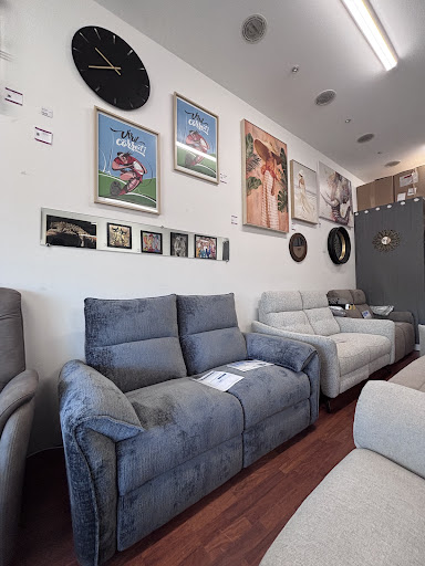 🔥🛋️ GROS DÉSTOCKAGE SUR LES CANAPÉS CHEZ PULSAT LANNEMEZAN ! 🔥

🚨 DES PRIX CHOCS À NE PAS MANQUER ! 🚨

Envie de changer de canapé sans exploser votre budget ? 😍 C’est le moment d’en profiter !

Nous vous proposons une sélection de canapés à PRIX CASSÉS ! 💥 De belles affaires vous attendent directement en magasin !

🤩 Des prix très intéressants, des modèles à découvrir et surtout… DES OFFRES À SAISIR AVANT QU’IL NE SOIT TROP TARD !

🏃‍♀️ N’attendez plus, venez vite découvrir notre déstockage et trouver le canapé idéal pour votre salon !

📍 PULSAT LANNEMEZAN

❤️ On vous attend en magasin !

⚡ STOCK LIMITÉ, PREMIERS ARRIVÉS, PREMIERS SERVIS ! ⚡

#PulsatLannemezan #Déstockage #PrixChoc #Canapés #BonnesAffaires #Lannemezan