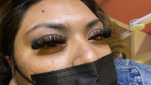Lash With A Splash - Visual