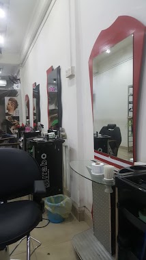 Samanmalee Saloon, Author: Chandrawansa Kithsiri Rajapakshe