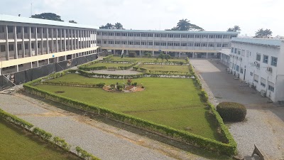 Photos of Ecole Sup&eacute;rieure Africaine Tic (Esatic)