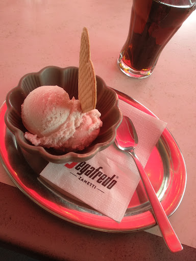 Eis-Café-Mario Gallery - Germany