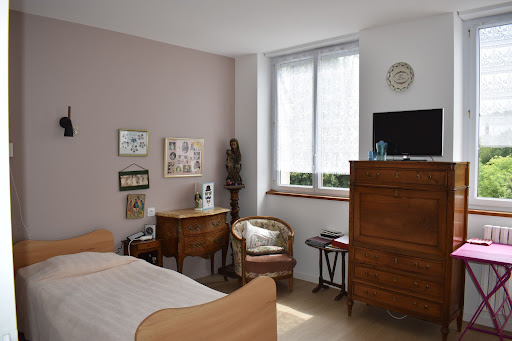 Photo de Ehpad et Résidence Autonomie Association Adef Résidences, lesTamaris à Lorient (56100)