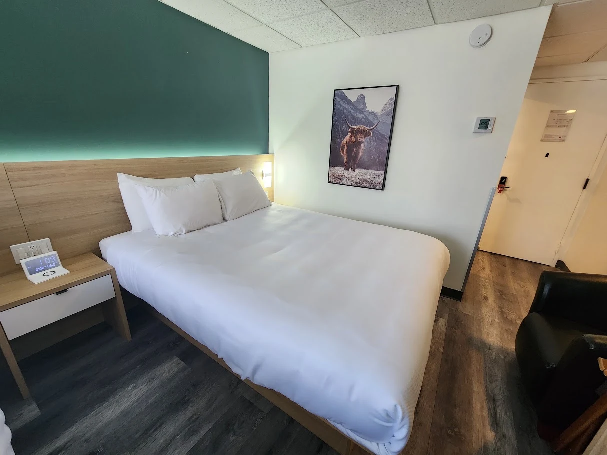Le Chavigny Restaurant - Motel