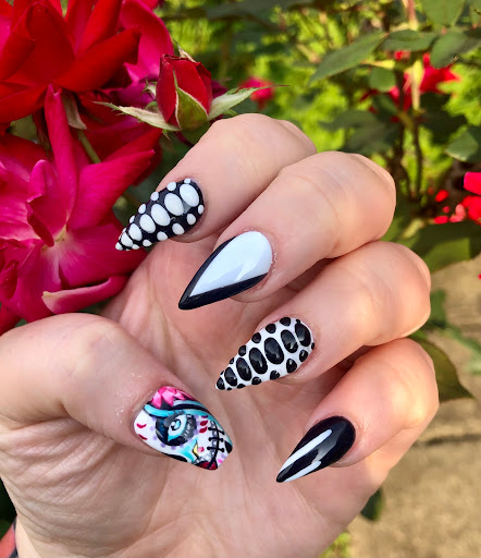 Love Lash & Polish