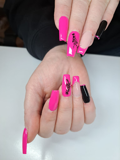 Milo nails - Thumbnail