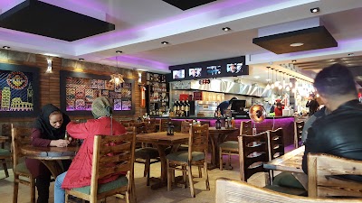 Photos of Chilis Wild Land