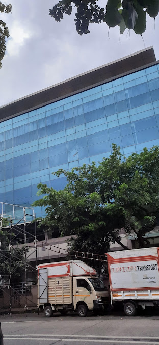 Af1qipna3ksfofaohteak8xrlpobqg3kjuuv4qmpi8yf=s677 K No