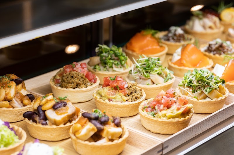 トナリノマルシェ ナチュラルデリ＆カフェ