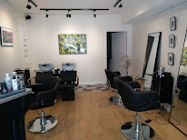 Charles s'en mêle à Paris