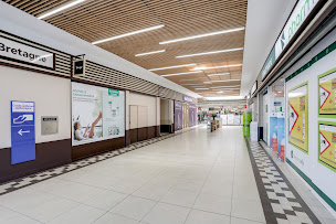 Photo n°21 de Centre Commercial Carrefour Dinan Quevert à Quévert (Boutique de cigarettes électroniques)