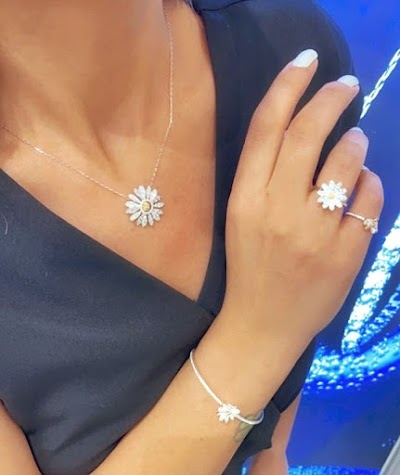 Swarovski Sur Yapı Marka AVM