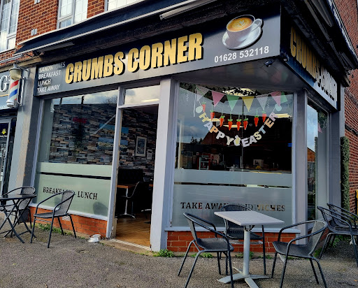 Crumbs Corner - Visual
