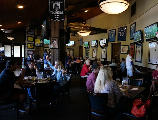 19 Sports Bar & Grill, San Juan Capistrano, CA