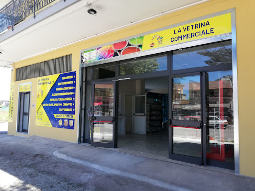 La Vetrina Commerciale Gallery - Italy