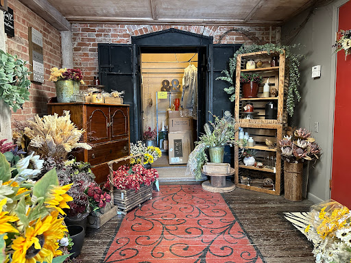 Primarily Plants & Floral - Thumbnail