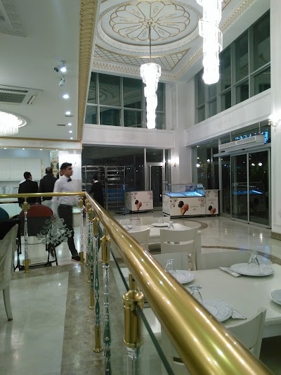 Photos of Leven Usta