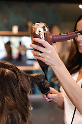 Photo n°10 de Le 327 Coiffeur à Saint-Restitut (Salon de coiffure)