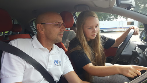 Rijschool van de Kamp - Thumbnail