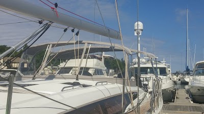 Photos of Alibi Dock Marina