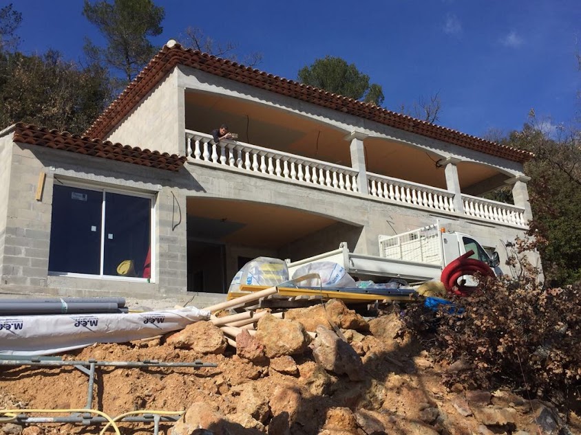 TECHNI-CONSTRUCTIONS