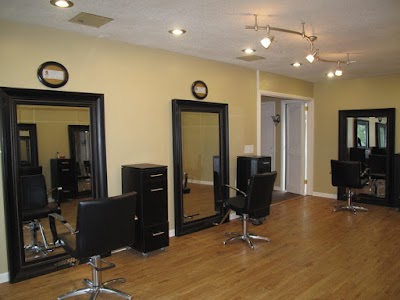 Wow Salon & Spa