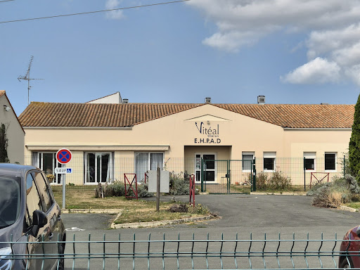 Photo de Maison de Retraite à Saint-Georges-des-Coteaux (17810)